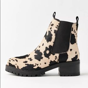 NWT UO Calf Hair Cow Print Chelsea Boots